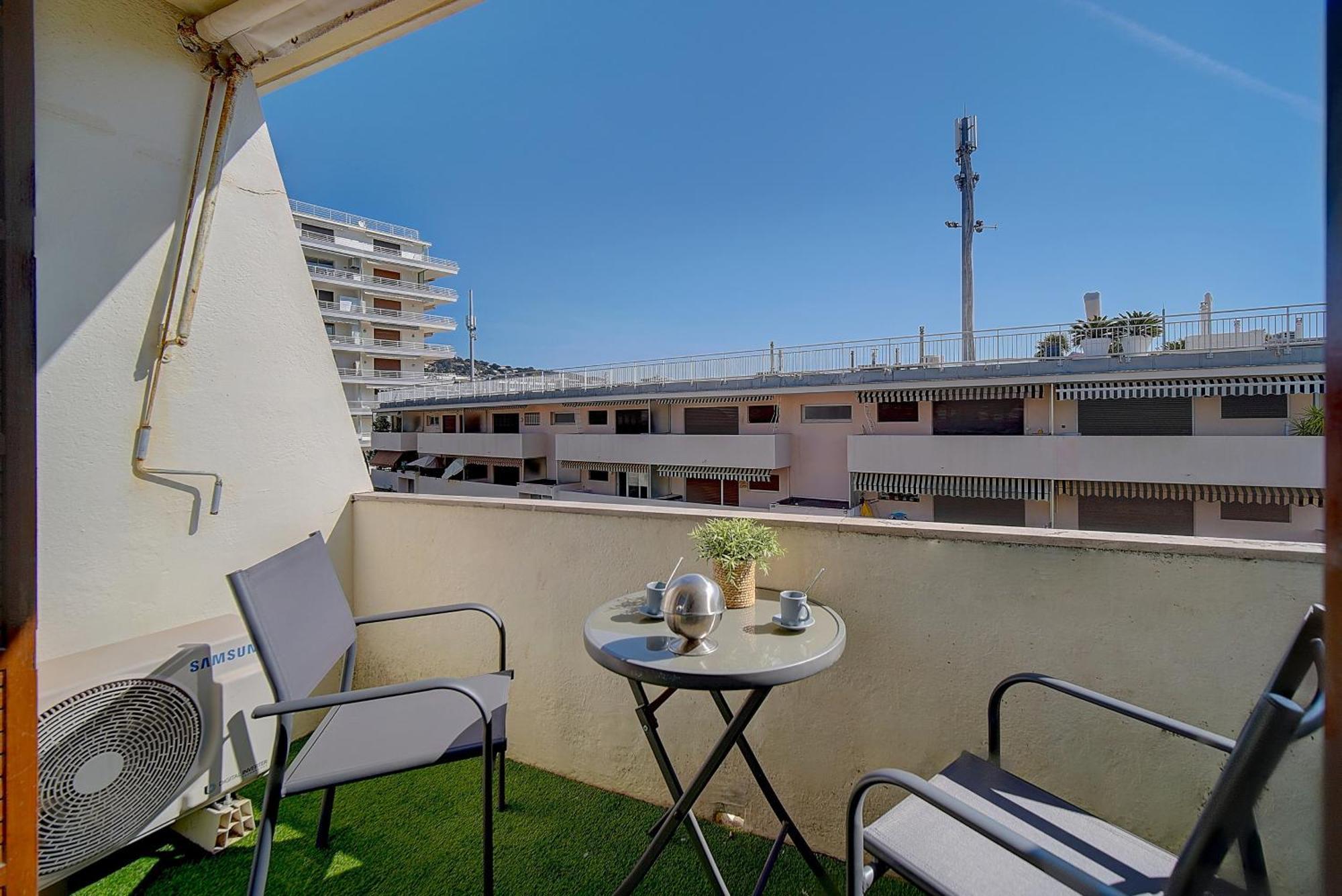 Le Palm - 100M Plage - Croisette - Verriere Cote D'Azur Канны Экстерьер фото